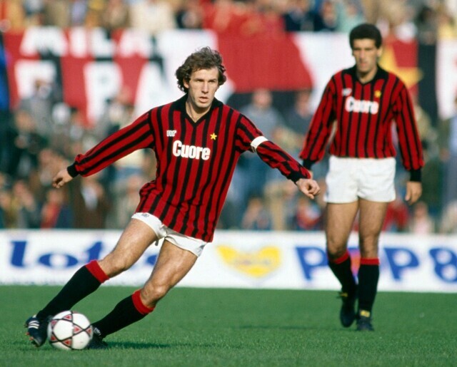 Franco Baresi là trung vệ huyện thoại của AC Milan