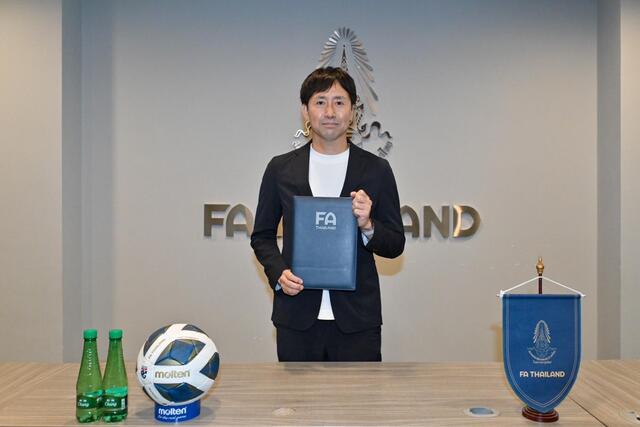 Takayuki Nishigaya đã được bổ nhiệm làm huấn luyện viên mới của đội tuyển U23 Thái Lan