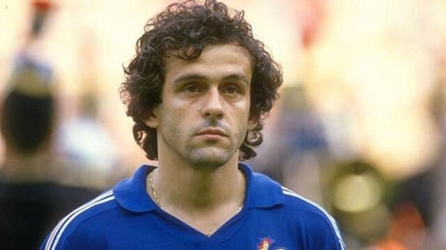 Michel Platini là một trong những cầu thủ bóng đá Pháp xuất sắc nhất Michel Platini là một trong những cầu thủ bóng đá Pháp xuất sắc nhất