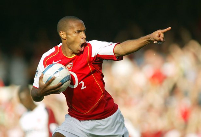 Thierry Henry, một trong những tiền đạo xuất sắc nhất trong lịch sử Premier League Thierry Henry, một trong những tiền đạo xuất sắc nhất trong lịch sử Premier League