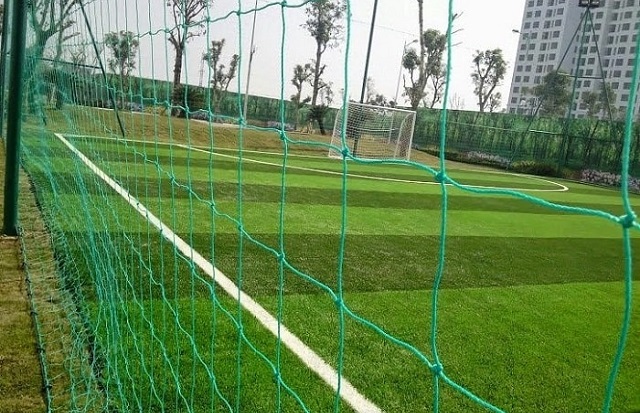 Hướng dẫn căng lưới sân bóng đạt chuẩn