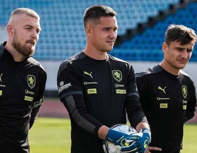 Filip Nguyễn sinh năm 1992 ở Praha, Czech Filip Nguyễn sinh năm 1992 ở Praha, Czech