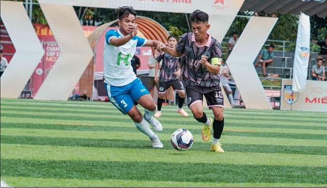 Mỗi hiệp đấu bóng đá 3 người diễn ra trong 5 đến 10 phút Mỗi hiệp đấu bóng đá 3 người diễn ra trong 5 đến 10 phút