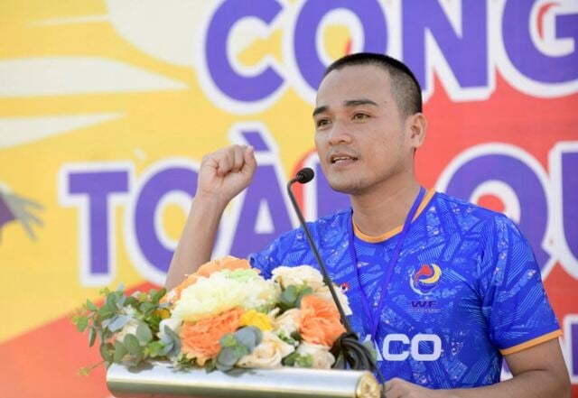 Trọng tài trưởng của một giải đấu sẽ là người đọc lời tuyên thệ