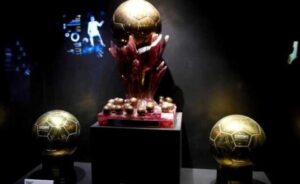 Quả bóng vàng là một giải thưởng được trao trong lĩnh vực bóng đá