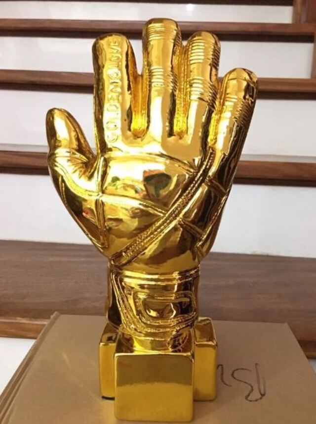 Găng tay vàng 2014 - Xứng tên thủ môn nhận giải thưởng năm 2014 Găng tay vàng 2014 - Xứng tên thủ môn nhận giải thưởng năm 2014