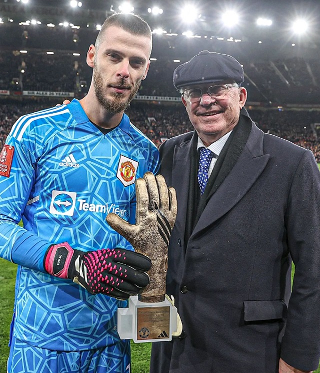 Giải thưởng thuộc về David De Gea Giải thưởng thuộc về David De Gea