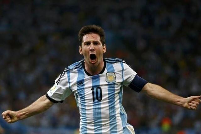 Lionel Messi thuộc top 5 cầu thủ xuất sắc nhất thế giới Lionel Messi thuộc top 5 cầu thủ xuất sắc nhất thế giới