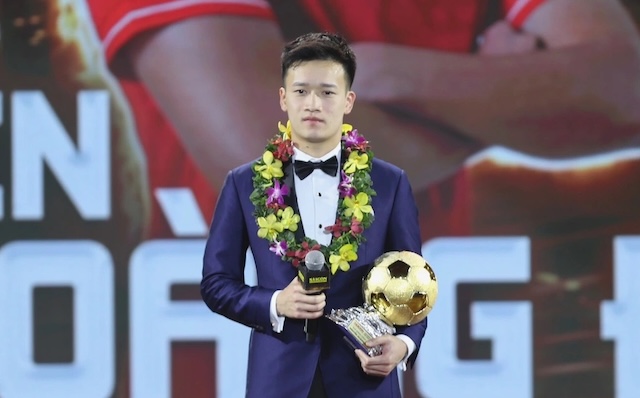 Chủ nhân của Quả Bóng Vàng 2023 - Hoàng Đức Chủ nhân của Quả Bóng Vàng 2023 - Hoàng Đức
